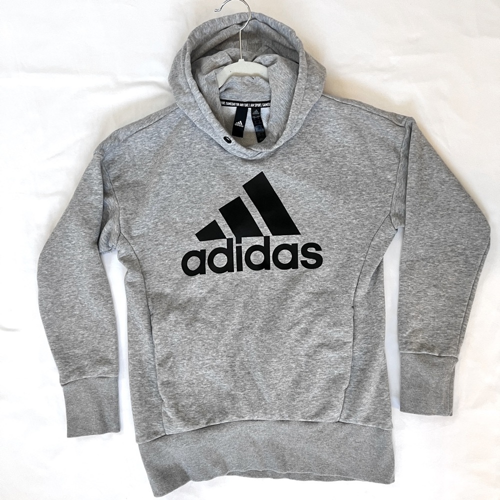 WOMEN’S ADIDAS GREY ATHLETIC HOODIE WITH HIDDEN POCKETS SIZE XS